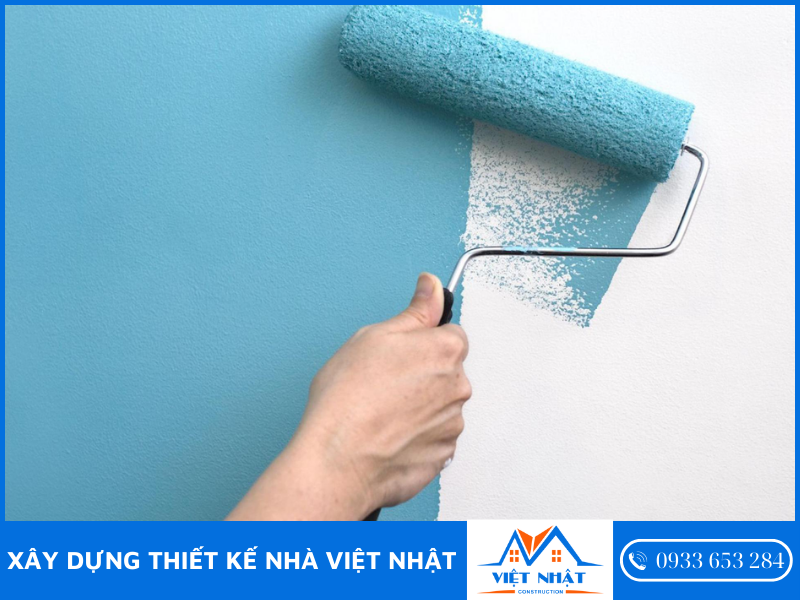 Sơn phù cho bề mặt tường và hoàn thiện thi công