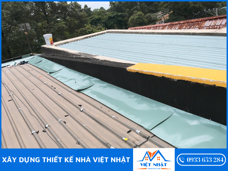 Thợ thi công chống dột mái tôn chuyên nghiệp uy tín TPHCM